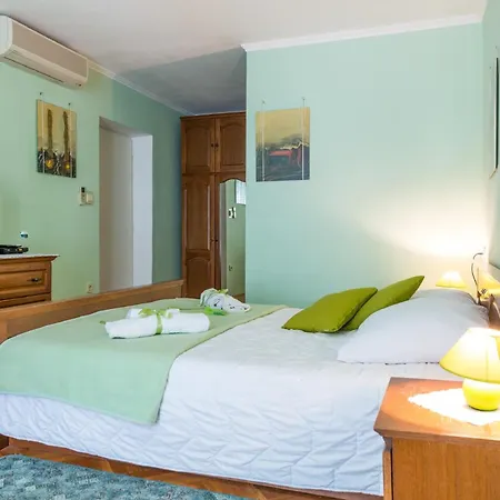 Guest house Apartments And Room Lora Dubrovnik