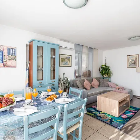 Guest house Apartments And Room Lora Dubrovnik